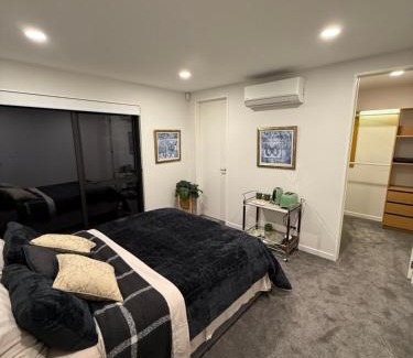 Long Bay House | Modern Comfort in Long Bay near Beach & Cafes