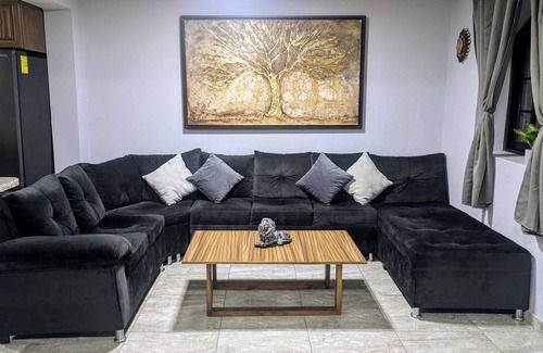 Tonala House | Modern Comfort Meets Outdoor Luxury 2BR/2BA + Huge Patio & Garage