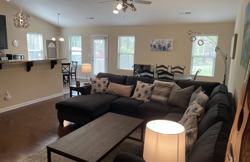 Charlotte House | Modern Comfort: Family-Friendly Stay with Kitchen Access