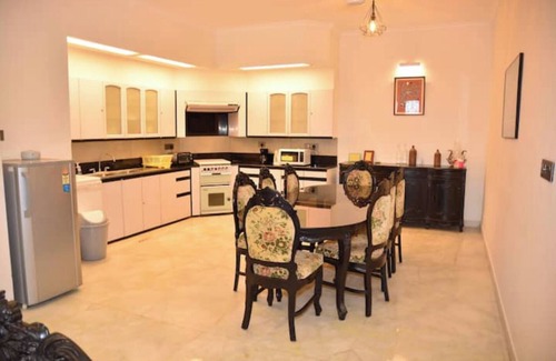 Kodaikanal House | Modern, Comfortable Suites with Panoramic Views-G1