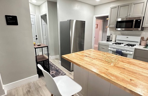Bayonne Apartment | Modern 2 Bedroom Apartment - Pet Friendly & Family Ready