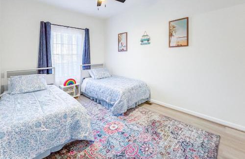 Rehoboth Beach Apartment | Modern & Comfy - Close to Outlets & Beach - Pool
