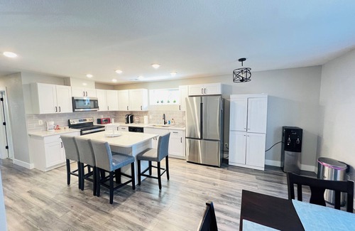 Dupont House | Modern & Comfy Home in Commerce City!