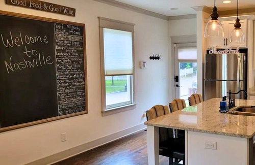 Lockeland Springs House | Modern Retreat Minutes to Stadium & Downtown with Deck