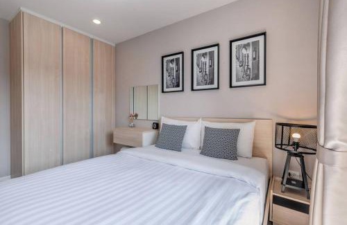 Huay Kaew Apartment | Stylish Condo in Nimman with Pool & Oceanfront Views