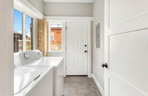 Butte Apartment | Modern Uptown Butte Condo - Pet & Child Friendly Stay