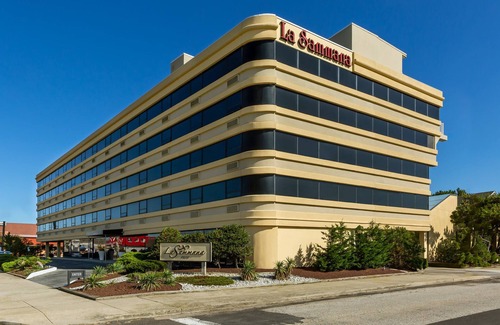 Brigantine Condo | Beachside Condo with Pool and Amazing Ocean Views