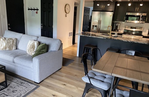 Brian Head Condo | Elevated Condo with Kitchen Overlooking Brian Head Resort