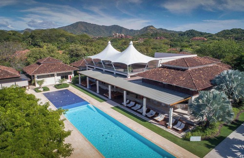 Playa Conchal Condo | Discover The Gold Standard: Paradise Awaits with Spa & More