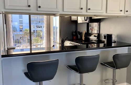 Pensacola Beach Condo | Modern Condo with Private Balconies and Ocean Views