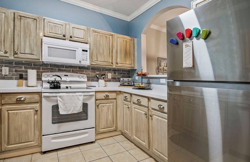 North Myrtle Beach Condo | Tranquil Condo Near Beach & Golf Course with Pool Access