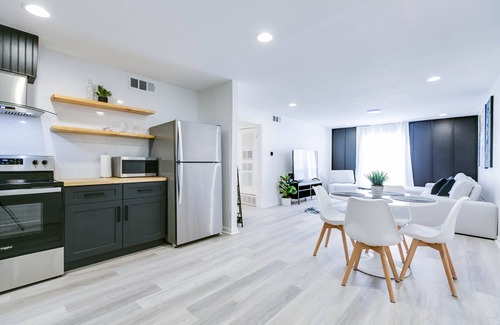 San Angelo Condo | Guest Rated 10/10: Modern Downtown Condo with Full Kitchen