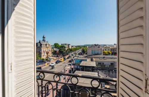 Maisons-Laffitte Apartment | Modern & Comfortable Apartment Near La Défense and Champs Elysées