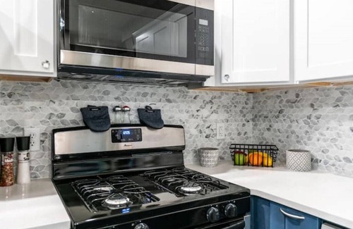 Buffalo Apartment | Stylish Oceanview Apartment - Guest Rated 9.8/10