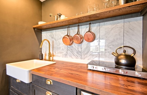 Copake Falls Apartment | Unwind at Modern Copake Falls Getaway with Ocean Views