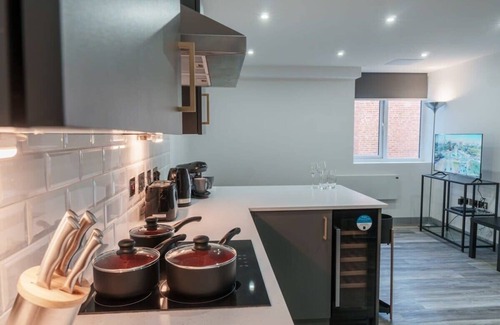 Preston Apartment | Comfortable 1 Bedroom Apartment in Preston, Ideal for Families