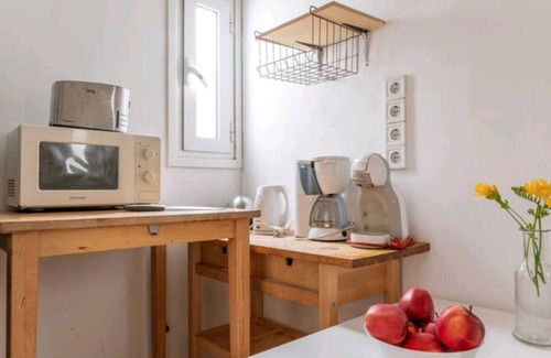 Kallithea Apartment | Modern Cozy Apartment with Pool & Free Parking Access