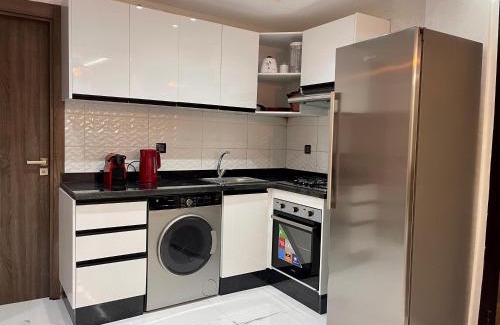 Camp El Ghoul Apartment | Modern Cozy Stay in Gueliz City Center - Guest Rated 9.3