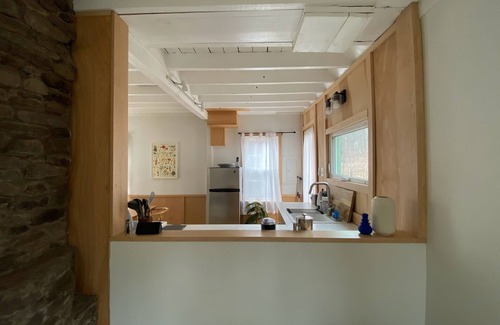 Shandaken Cottage | Pet-Friendly Modern Cottage 1: Close to Belleayre & Windham