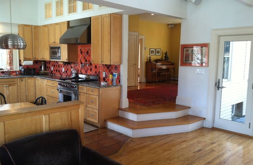 Rhinebeck House | Modern Country Home Near Rhinebeck Village with Pool & Spa