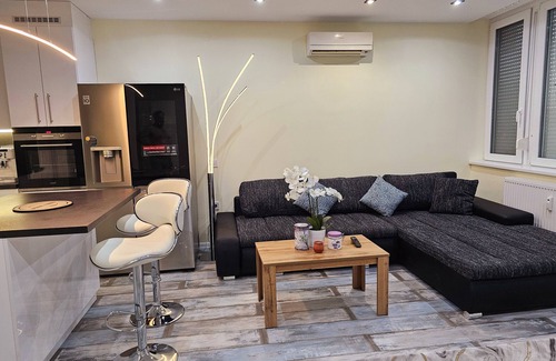 Salgotarjan Apartment | Cozy Apartment in the Heart of the City with Kitchen
