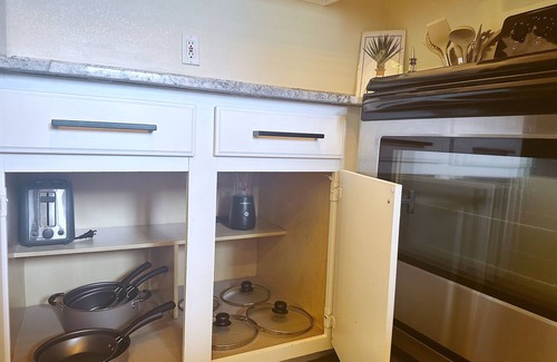 Deer Valley Condo | Modern Condo with Pool in Gated North PHX Community