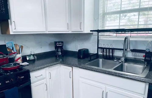 Deming House | Stylish & Cozy Getaway with Family-Friendly Amenities