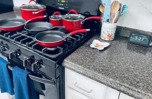 Deming House | Stylish & Cozy Getaway with Family-Friendly Amenities