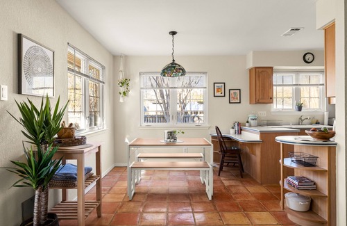 Woodstone Village House | Pet-Friendly Modern Retreat with Strong WiFi in Austin