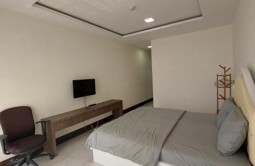Sen Sok Apartment | Contemporary 1BR with Pool, Gym & Ocean View - SYM B1209