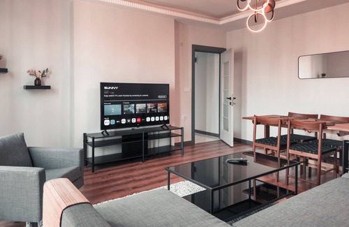 Kucukcekmece Apartment | Modern Cozy Two Bedroom Fully Furnished Apartment
