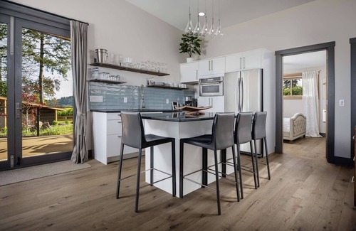 Dundee Villa | Scenic Wine Country Villa with Hot Tub & Epic Views