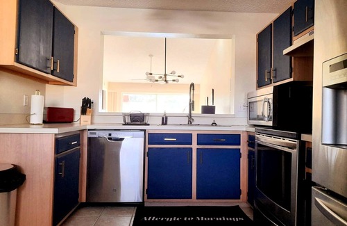 Naples Condo | Modern Condo in Naples with Pools and Tennis Facilities