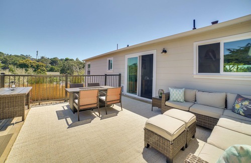 Seaside Cottage | Modern Del Rey Oaks Retreat with Ocean Views Near Monterey