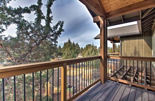 Redmond House | Contemporary Eagle Crest Retreat with Pool and Balconies