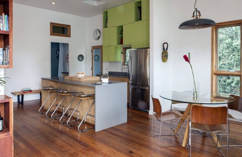 Swede Hill House | Modern East Side Bungalow