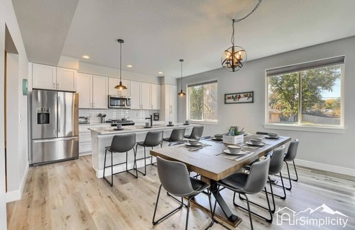 Berkley House | Modern Elegance: Oceanfront Homes with Game Room & Spa