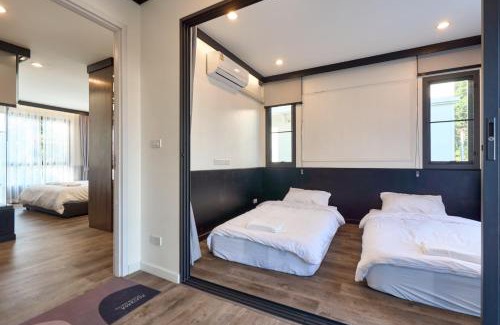 Pa Daet Villa | Modern Elegance Pool Villa