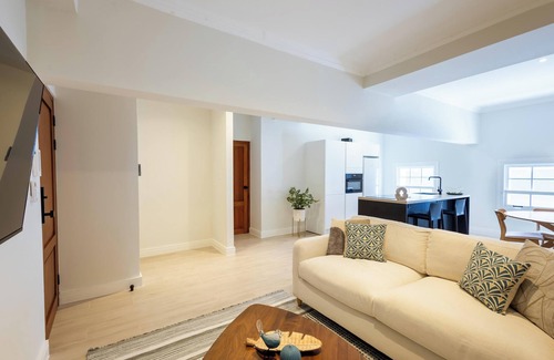 Pietermaai District Apartment | Modern & Elegant Broadway Vibes in Willemstad
