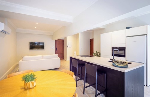 Pietermaai District Apartment | Modern & Elegant Broadway Vibes in Willemstad