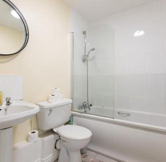 Dublin Apartment | Modern Elegant Central Pad With Free Parking
