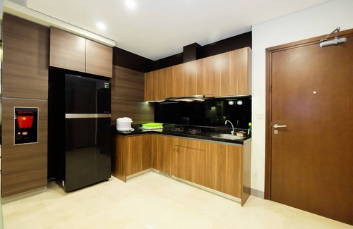 Mampang Prapatan Apartment | Stylish L'Avenue Apartment: Pool, Breakfast & Family Friendly