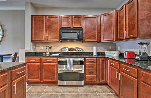 Bean Station Condo | Discover a Family Condo with Lake Views & Pool Access!