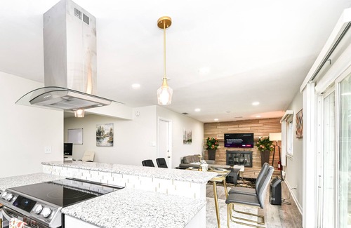 Beech Grove House | Ideal Family Retreat: 3 Bedroom House near Downtown Indy