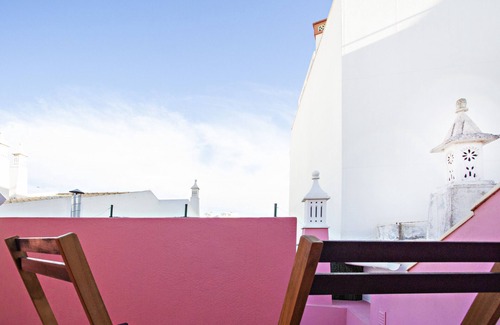 Se Ski Chalet | Experience Comfort at Pink House: Rated 9/10 with Spa & More