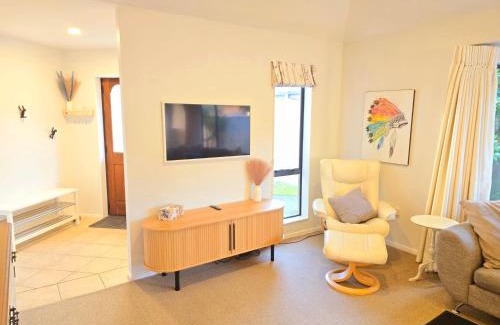 Clive House | Welcoming Family Oasis in Clive - 4-Star Comfort Awaits
