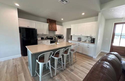 Giddings Other | Modern Farmhouse Retreat - Leon's Crossing