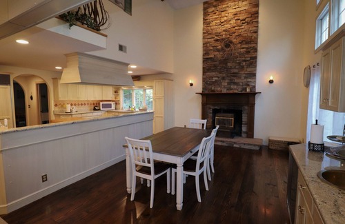 Greendell House | Modern Farmhouse Retreat with Private Pool & Tennis Court