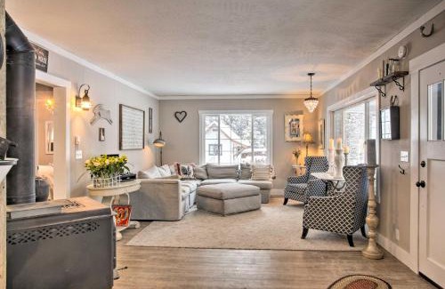 Coeur d'Alene House | Trendy Farmhouse Retreat with Movie Room - 10/10 Rating!