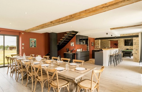 Loireauxence Cottage | Modern farmhouse with spa, billiards, foosball, gym, hammam and Wi-Fi